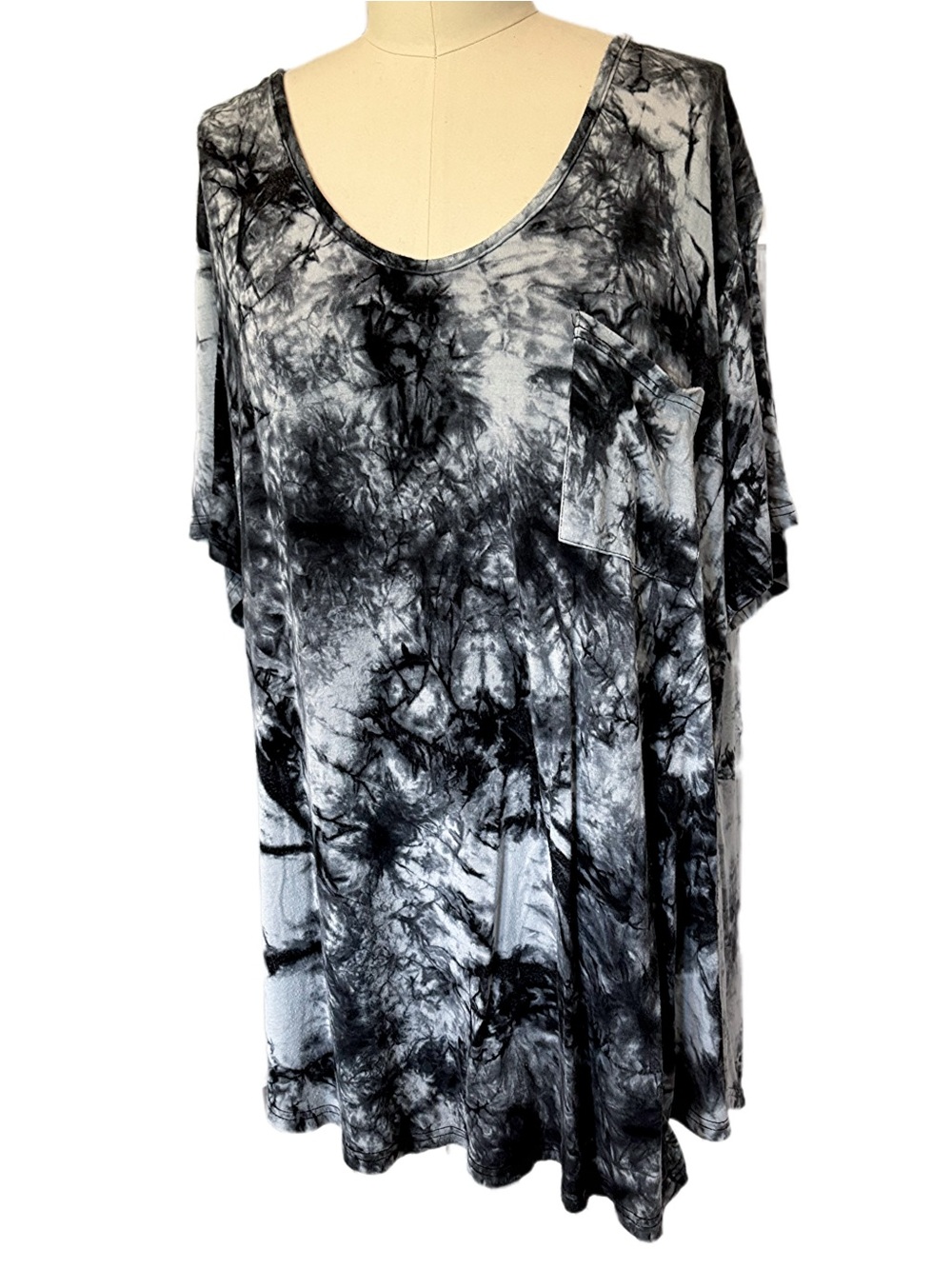 Black and White Tie Dye V Neck Tunic Top 3X